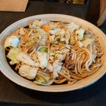 あんこ椿 - キャベツたっぷりだけどもう少しバランスを。少なくともすき焼き味ではない。