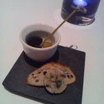 タテル ヨシノ ビズ  - 