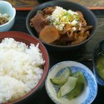 とんかつ たい朋 石崎店 - もつ煮込み定食　780円
                                