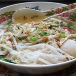 タイ国料理 ゲウチャイ - センレックナームガイのアップ。