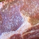 ＷＩＮＥ×鉄板料理 ば～る - お肉に塩を振られた状態【料理】