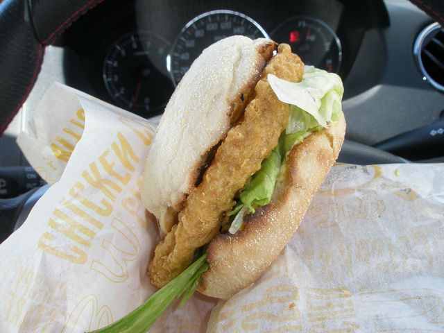 マクドナルド 市名坂店 - 八乙女（ハンバーガー）の写真