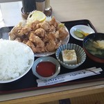 小鳥食堂 - 唐揚げ定食(ご飯大盛り)850円