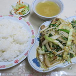 勇華 - 肉ニラ玉子野菜炒め定食