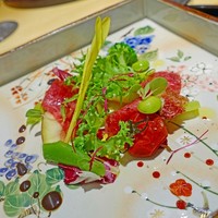 肉屋 雪月花 NAGOYA - 自家製飛騨牛生ハムと旬菜ナムル