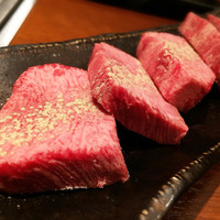 焼肉家 KAZU 神楽坂 - 
