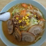 Kuruma Ya Ramen - みそ野菜ラーメン＋チャーシュー  830円＋270円＋税