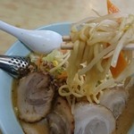 くるまやラーメン - 中太麺？