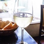 トラットリアタケウチ - グラスワイン・白￥４８０