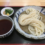 麺匠 くすがみ - 出汁の器が大きくて食べやすい