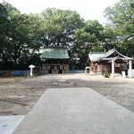 豆や焙煎堂 - 近くの一宮神社、拝殿無くなりました。