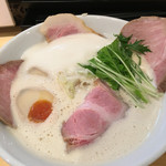 ふく流らーめん 轍  - 特製ふく流らーめん