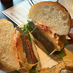 ダグズ・バーガー 宮古島本店 - 