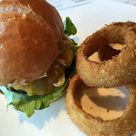 ダグズ・バーガー 宮古島本店 - 