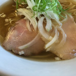 FLAT HAND フジ家 - 淡麗そば～芳純～