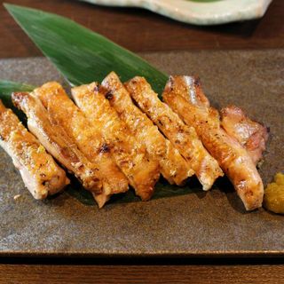 h Shinsen Nagyo Kairui Tojizake Semmonten Oyaji No Kakuregauotake - こがね鶏もも肉炭火焼