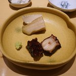 鮨 さいとう - 煮あわび　蛸の桜煮