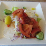 びふてき松江 - トマトドレッシングをた～っぷりかけて♪