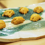 初音鮨 - 利尻の紫雲丹