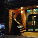 サンクチュアリー - 階段あがって二階に入り口があります。
