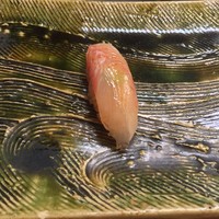 鮨 一新 - ①平目(煮切り)