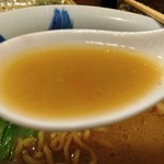 粋な一生 - ―2016.9.10―
      醤油ラーメンのスープ