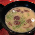 草喰 なかひがし - １０月【椀物】猪口茸と小芋の白味噌仕立て