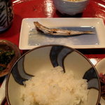 草喰 なかひがし - １０月食事【白飯・目刺し・小鉢・香の物】