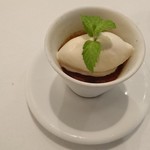 クッチーナ イタリアーナ ガッルーラ - エスプレッソのカタラーナ　愛知牧場のミルクのジェラートと共に