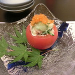 Ajidokoro Daimaru - 熊本産トマをまるごと使った胡瓜とズワイガニのサラダ
                        