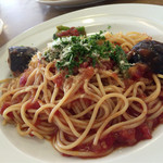ココス - 米茄子とソーセージのトマトスパゲティ…何かが足りない