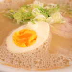 彩龍一番 - 2016年9月　スープはしっかりと乳化してます