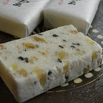 菓子司  丸中 - 東雲、別な皿にも盛ってみた。