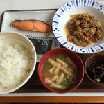 すき家 - 鮭朝食390円（税込）＋牛皿ミニ220円（税込）