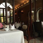 Temple Club - 店内