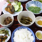 中房温泉 - B食①（岩魚つぶら揚げ　刺身こんにゃくなど）