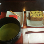 Tsuuen - 抹茶とパウンドケーキ