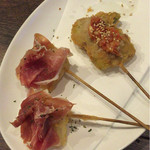 Dining room HiNaTa - 豚肉アスパラ巻き
                      カマンベールチーズ生ハムのせ