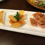 BEER CAFE NINKASI - 3点盛り/魚肉ソーセ・チーズ・チーカマです