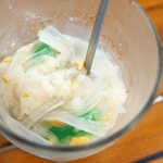サイゴンバゲット - 細長い寒天に、緑色の寒天、そしてピーナッツ。底には煮豆が隠れてます