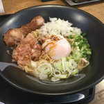 繁屋 - 2016/09/11
濃厚鰹醤油鶏白湯麺
780円