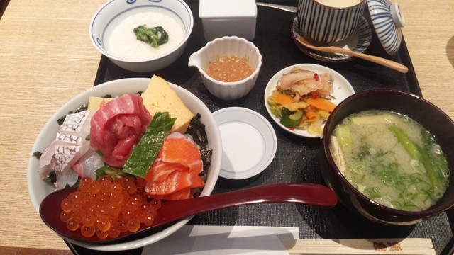 博多今泉☆魚中心で【魚忠】ちょっとぜいたくな定食屋さん』by ねもね