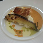 本日のお魚料理：北海道函館産 柳の舞（ヤナギノマイ）甘エビのソース