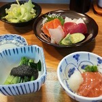 みね家 - お刺身などの小鉢さん