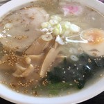 麺屋　高田 - おお❗️ここの塩こんなに旨かったかな⁉️ワカメじゃなくてほうれん草もポイントUP❗️