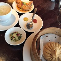 大傳梅梅 - スープと手羽先もセット