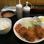 ごはんの店 絆 - ひれかつ定食   600円