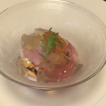 料理とワインの家　ミュール - シーフードとトマトのジュレ