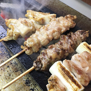 歓迎会や各種宴会に 2時間飲み放題付 厳選串や特選馬刺し盛り等全10品 6 910円 Chicken Crew チキンクルー 九段下 焼鳥 食べログ