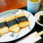 Souke Kutsuwa Dou - 2016年8月 磯辺餅 昆布とお茶が付いてきます(*^^*)